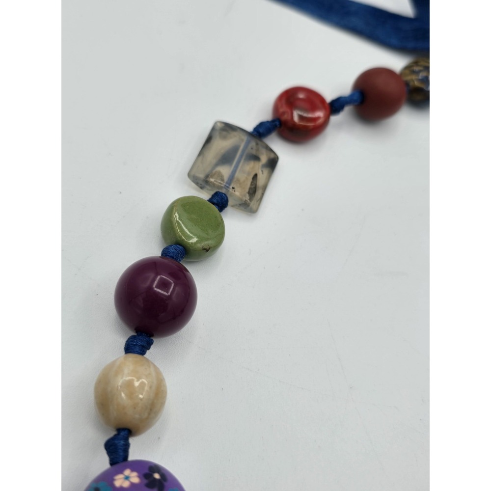 VINTAGE Chunky Multicolored 27-Beaded Adjustable Necklace Strung On Blue Ribbon - Picture 4 of 10